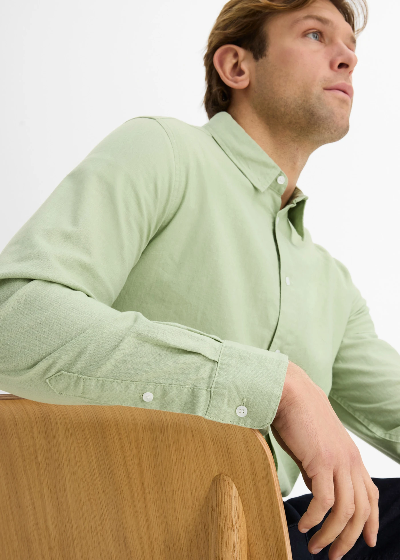 Koszula z długim rękawem z chłodzącej mieszanki lnu, modern fit • jasnozielony • sklep bonprix