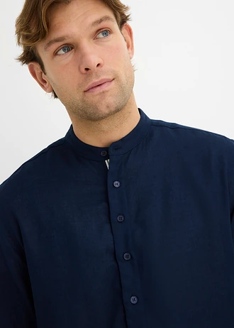 Chemise manches longues en matière fraîche et légère • bleu foncé • Boutique bonprix