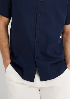 Chemise manches courtes légère, ample • bleu foncé • Boutique bonprix