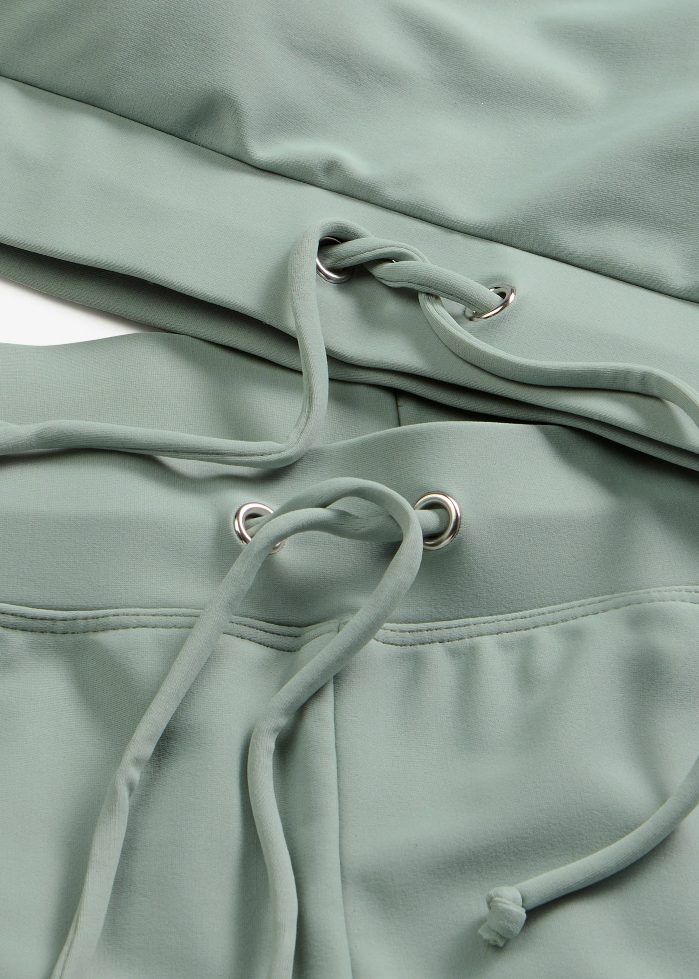 Bralette bikini met zwemshort (2-dlg. set) • grijsgroen • bonprix online shop