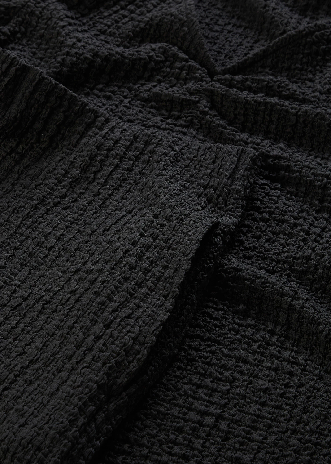 Tričko a kalhoty (2dílná souprava) ze strukturovaného krepu • černá • bonprix obchod