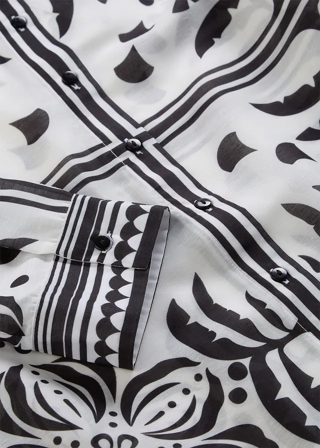 Blouse • wolwit-zwart met print • product-page.page-title-suffix