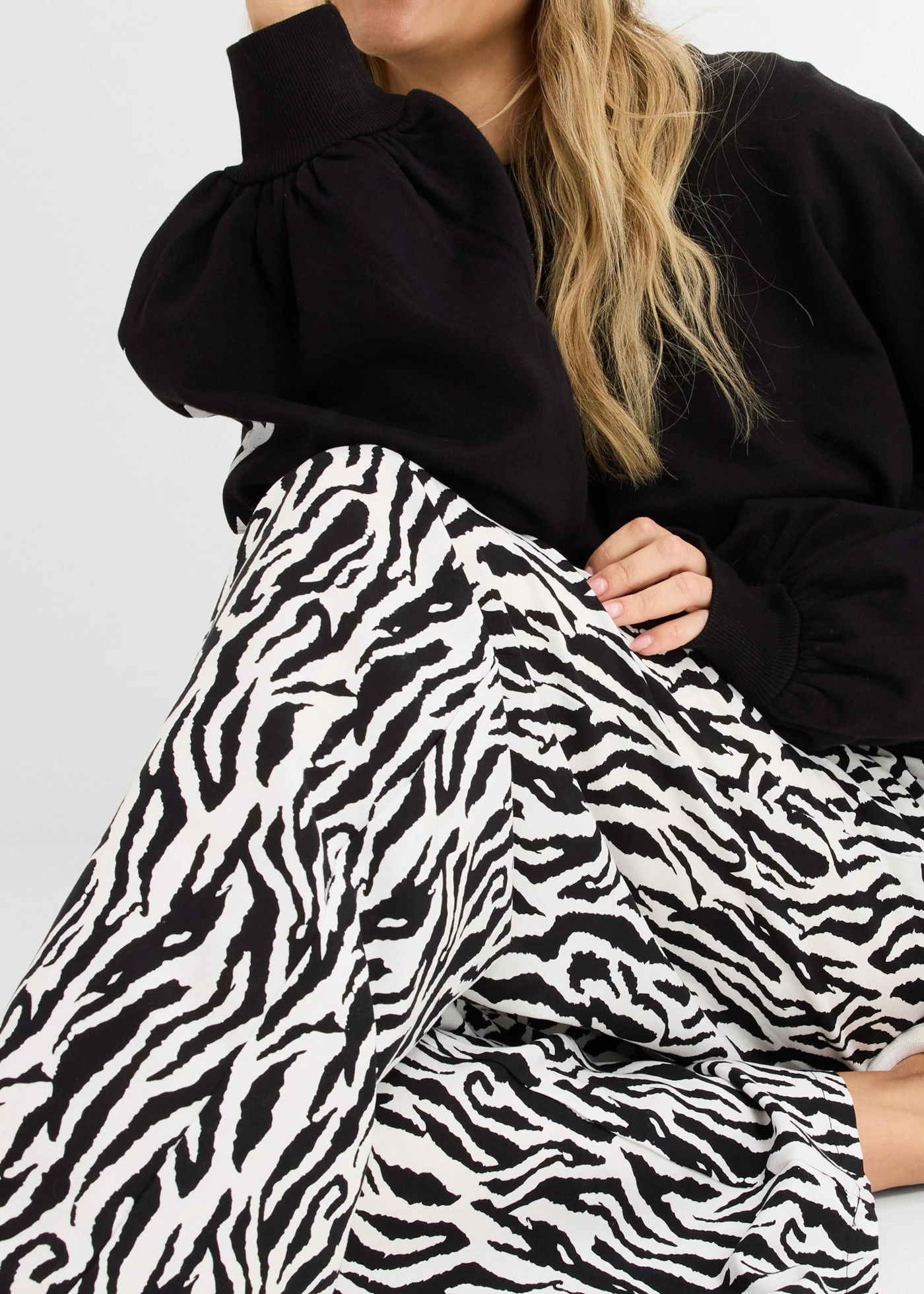 Instapbroek van soepele viscose • zebraprint zwart-wit • bonprix online shop