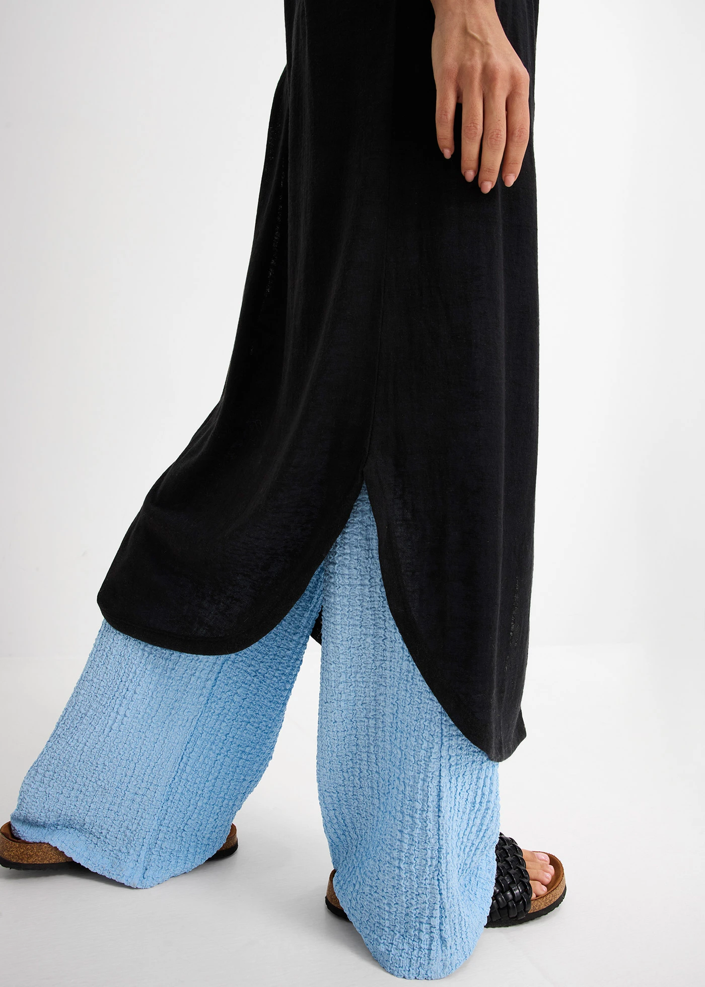 Long gilet en maille aspect lin • noir • Boutique bonprix