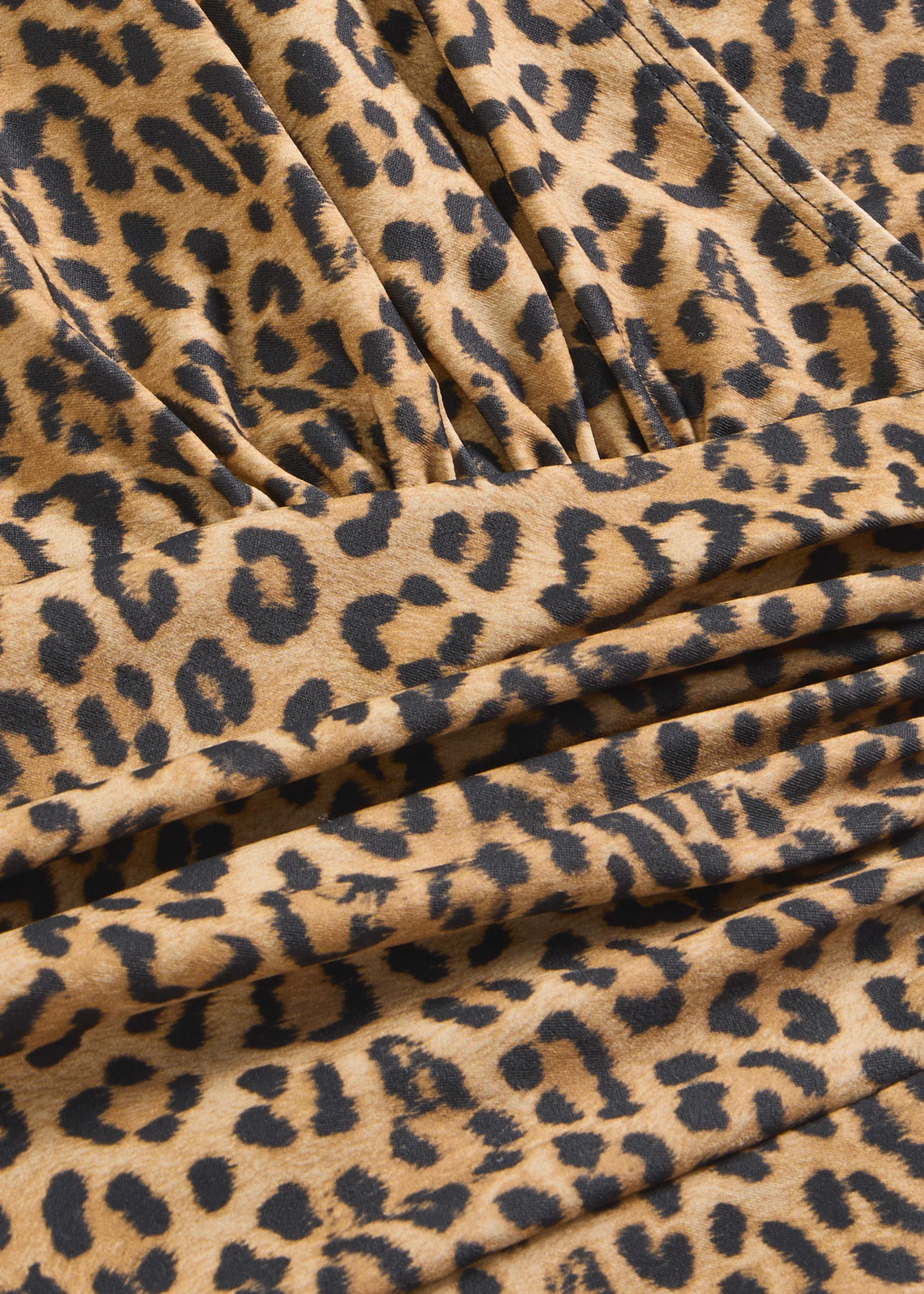 Maillot 1 pièce sculptant et croisé, maintien modéré • léopard • Boutique bonprix