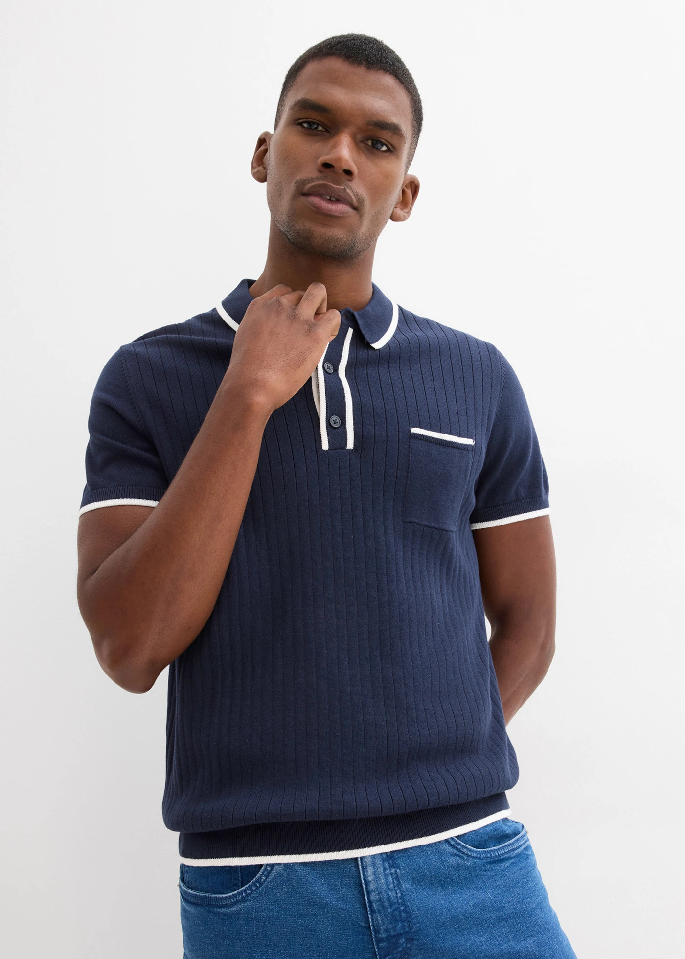 Bluză polo cu detalii contrast • albastru-cerneală/ecru • magazin bonprix