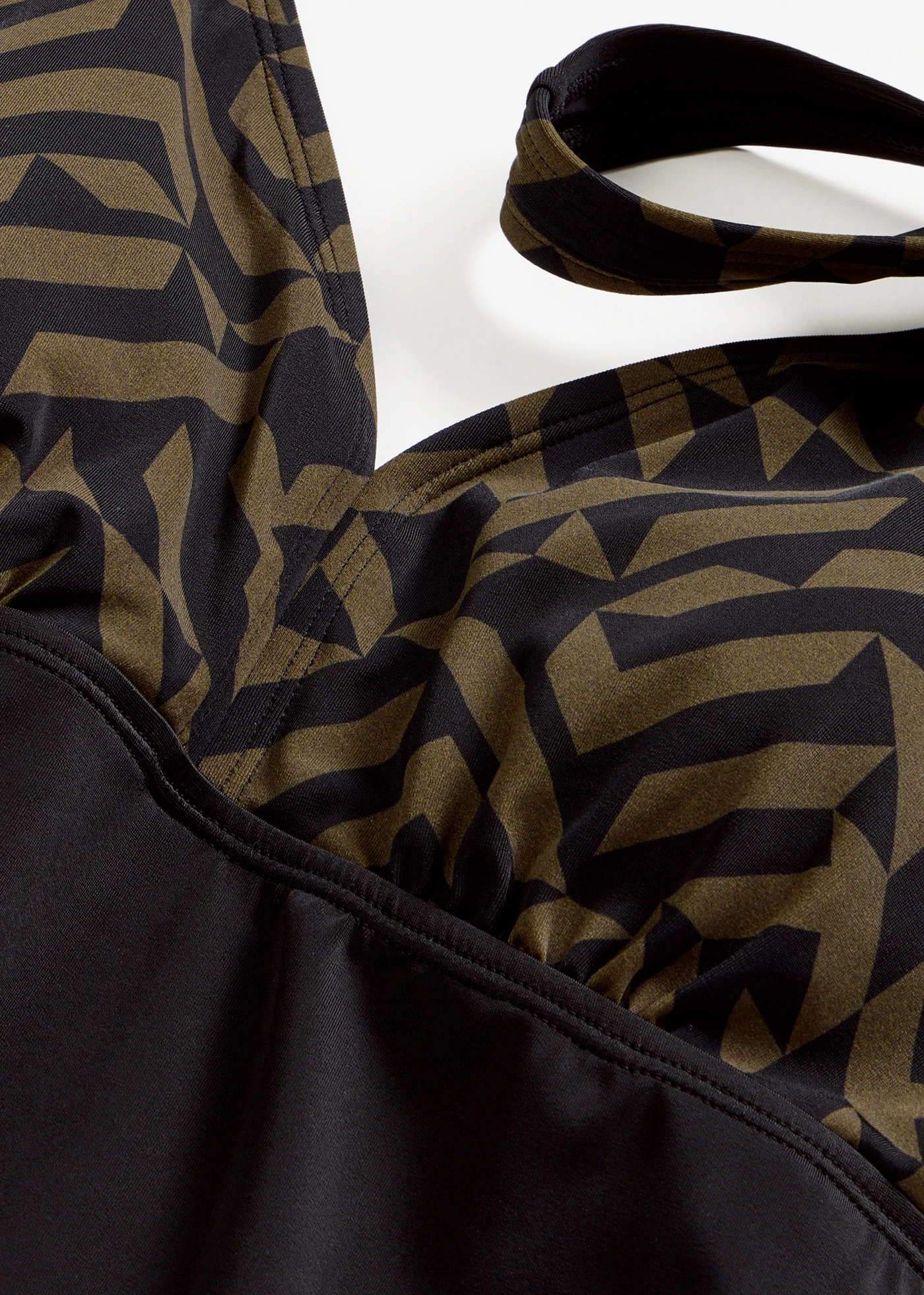 Zwangerschapsbadpak met V-hals • zwart/donkerolijfgroen grafische print • bonprix online shop