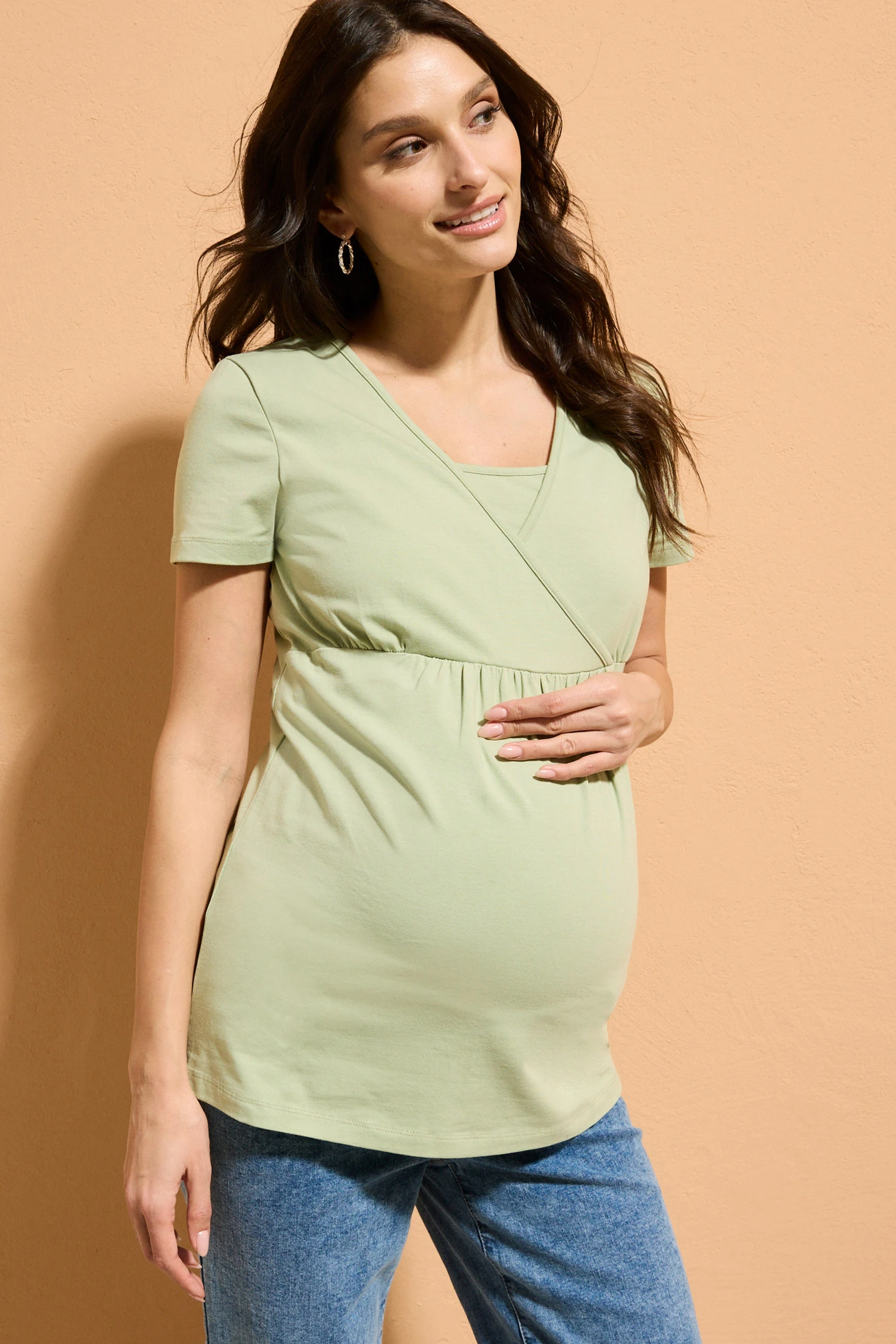 T-shirt de grossesse et d’allaitement en coton • vert pâle • Boutique bonprix