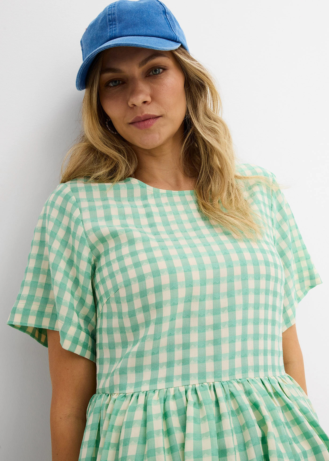 Robe courte base boule • vert-blanc carreaux • Boutique bonprix