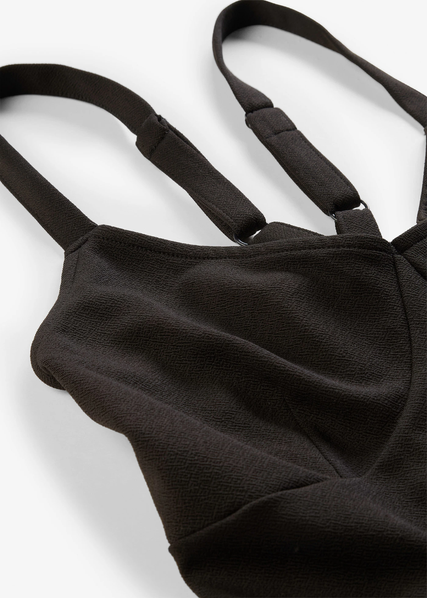 Salopetă din jerse • negru cu imprimeu • magazin bonprix