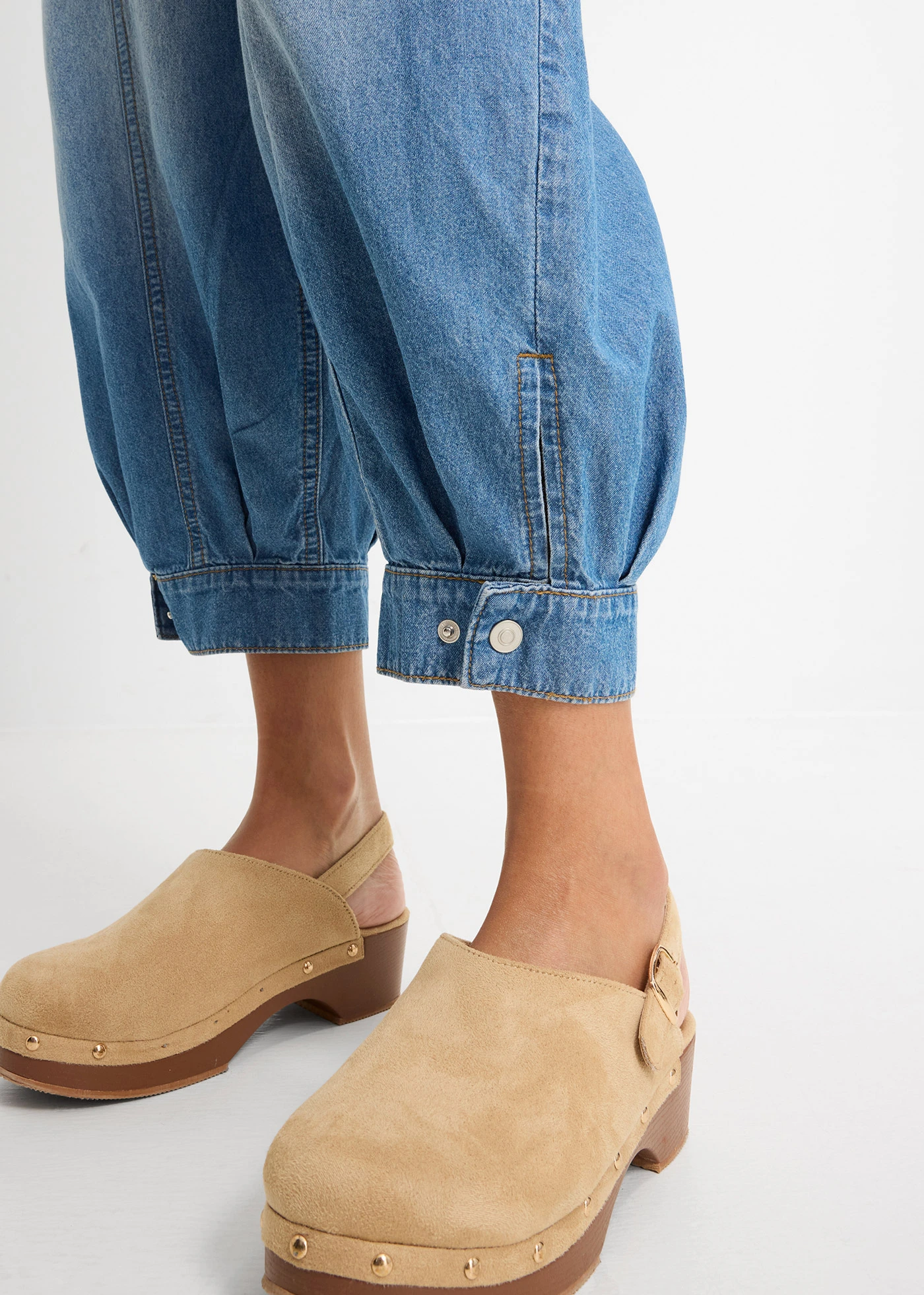 Blugi barrel Mid Waist, cu talie comodă • bleu denim uzat • magazin bonprix