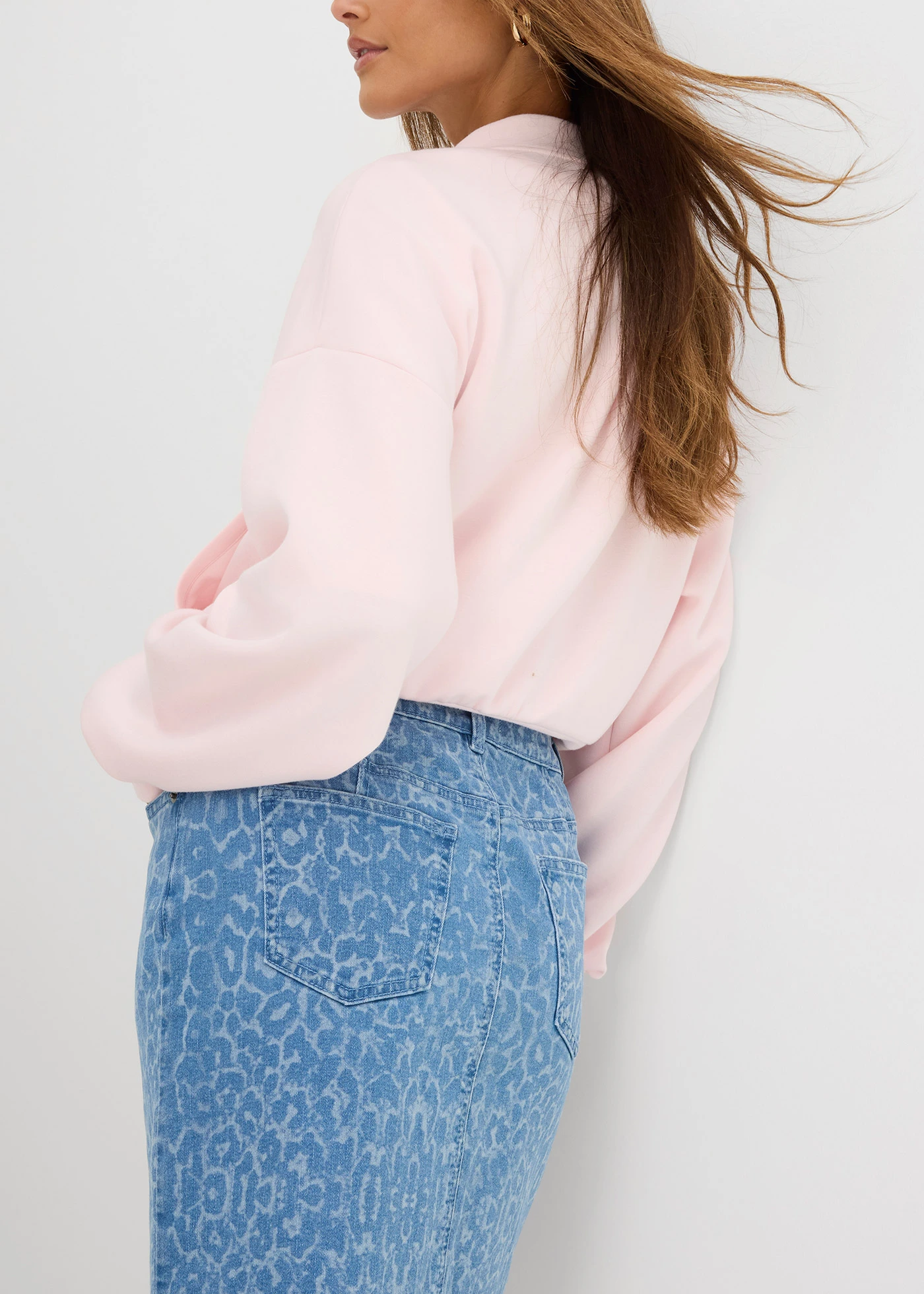 Farmerszoknya • világoskék denim-leopárdmintás • bonprix áruház