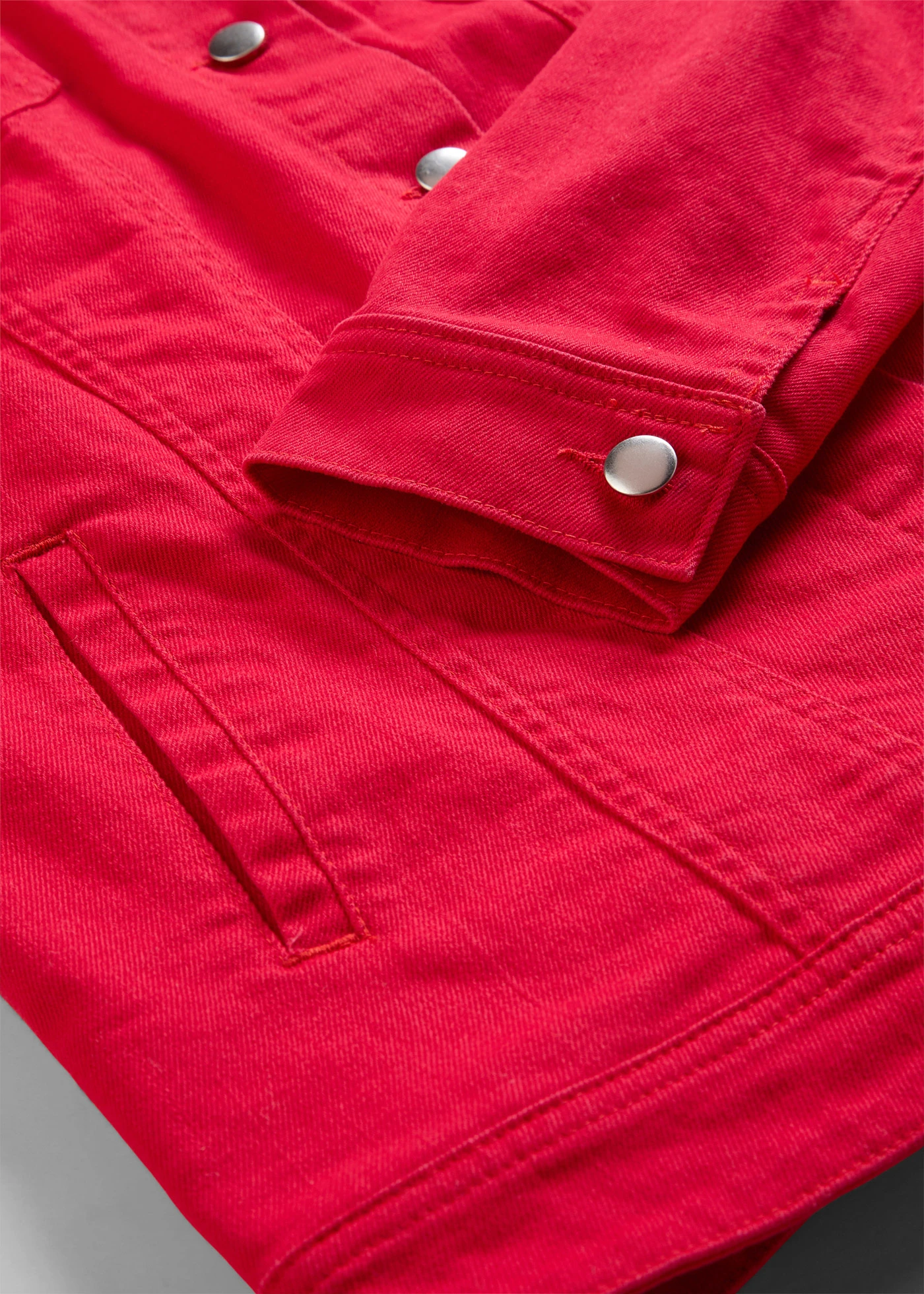 Veste en jean • rouge • Boutique bonprix