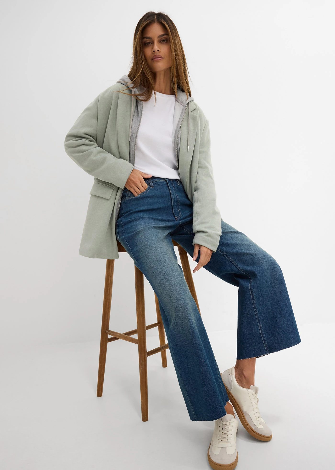 Wide Leg farmer, High Waist, rövidített • kék denim, használt hatású • bonprix áruház