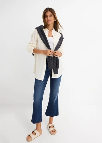 Jeansy flared, high waist, cropped • niebieski denim "used" • sklep bonprix