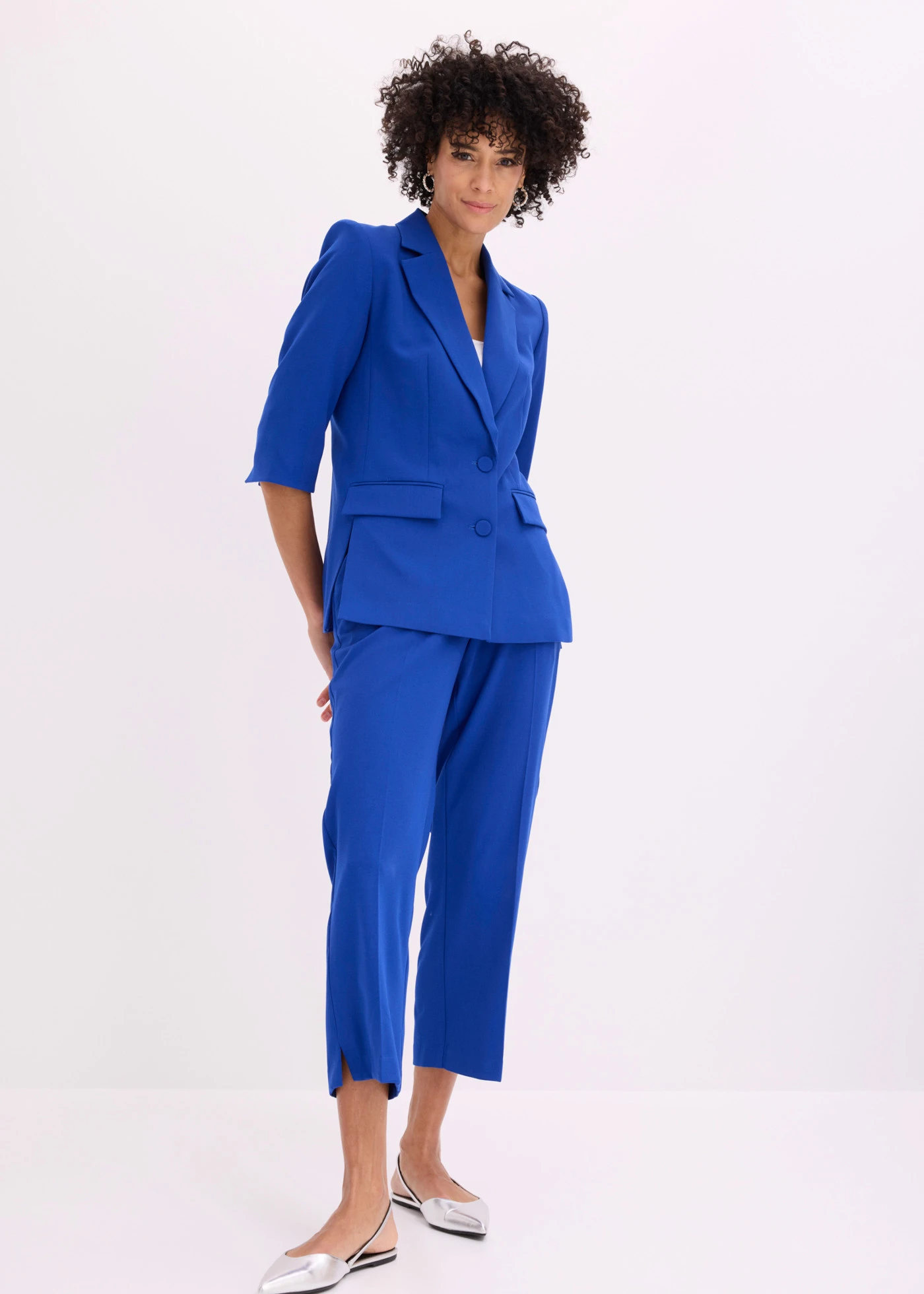 Blazer met modieus geaccentueerde schouders • kobaltblauw • bonprix online shop