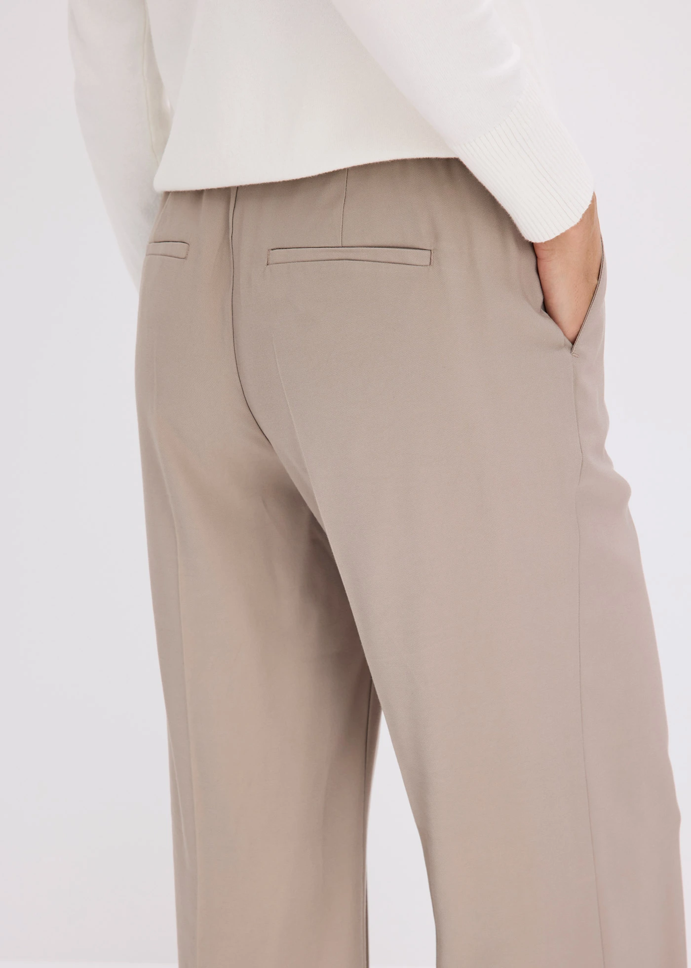 Pantalon large et léger à pinces • taupe • Boutique bonprix