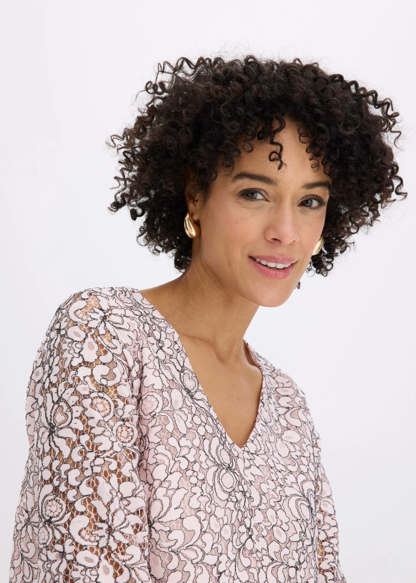 Tunique en dentelle • rose clair/noir floral • Boutique bonprix