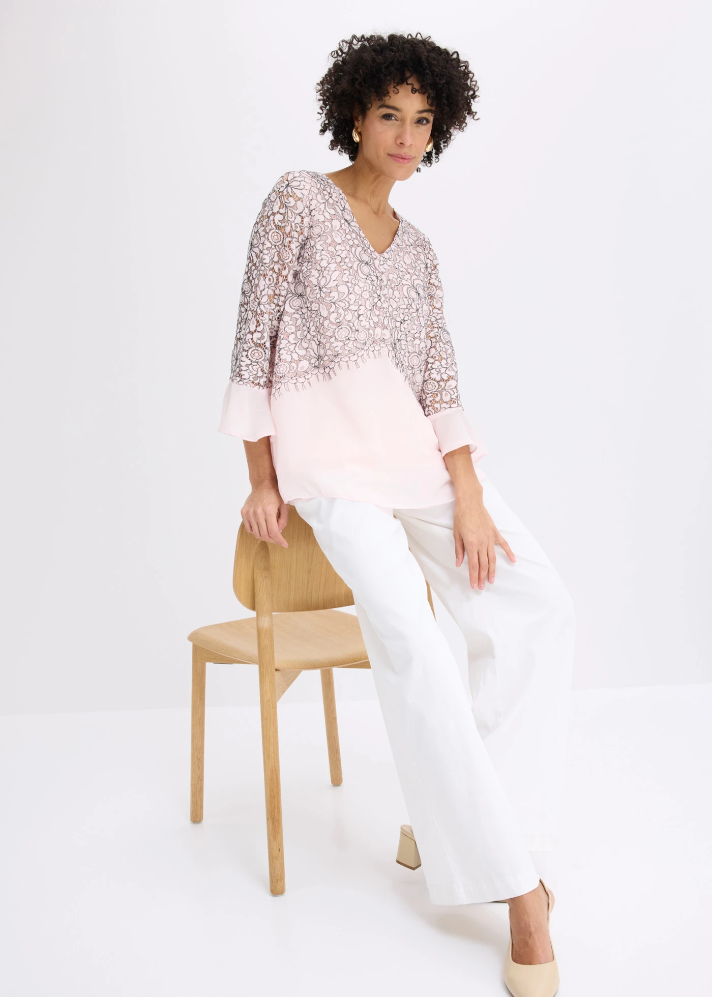 Tunique en dentelle • rose clair/noir floral • Boutique bonprix