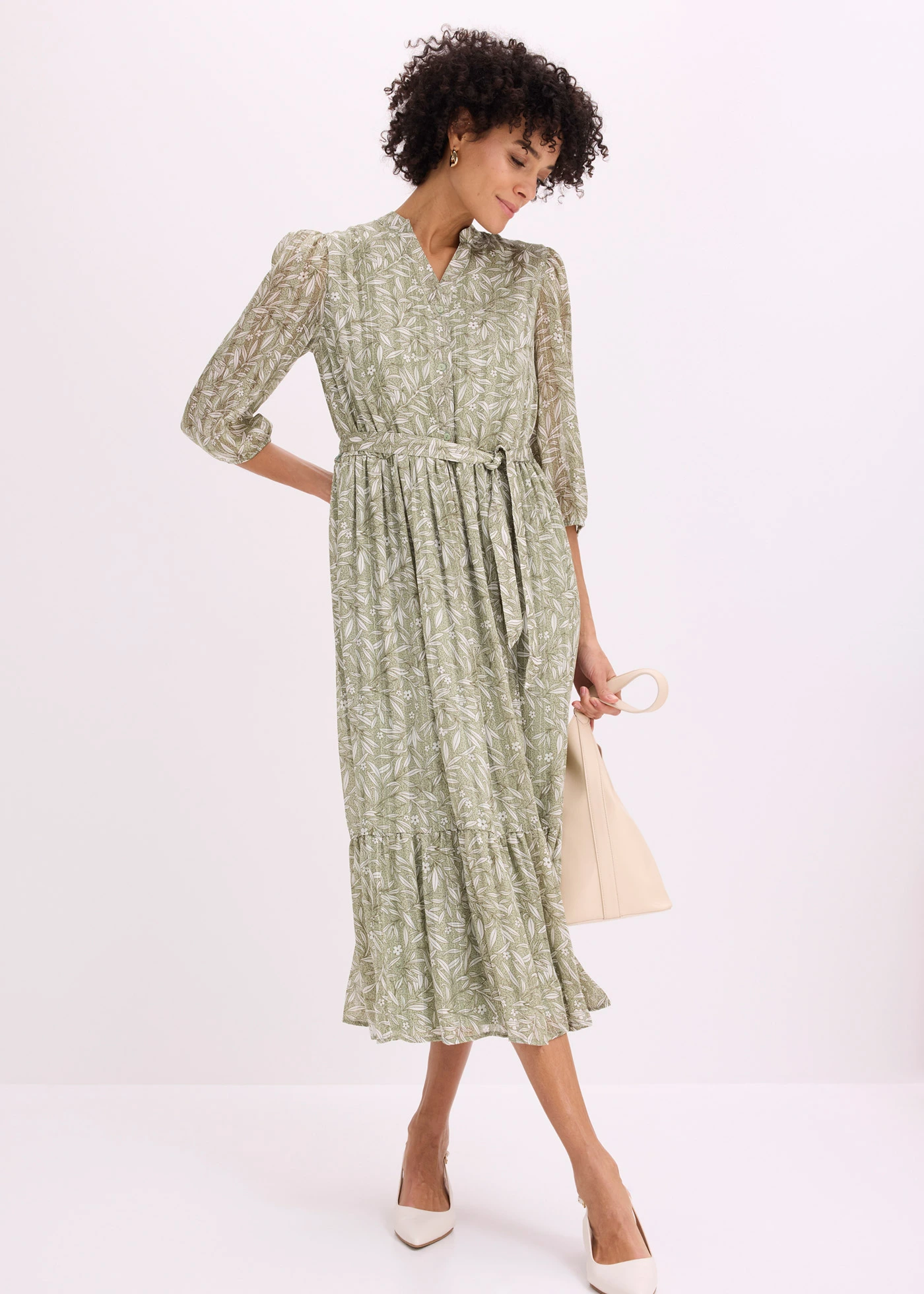 Robe en mousseline • vert pâle floral • Boutique bonprix