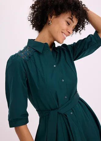 Košeľové šaty  s čipkou a opaskom na zaviazanie • tmavozelená • obchod bonprix