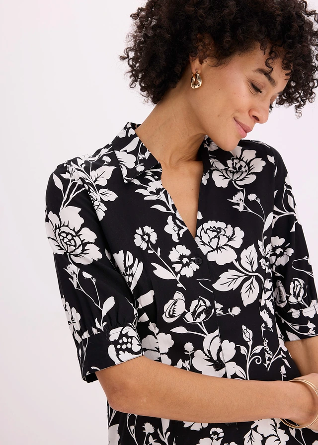 Robe-chemise en viscose fluide • noir/écru floral • product-page.page-title-suffix