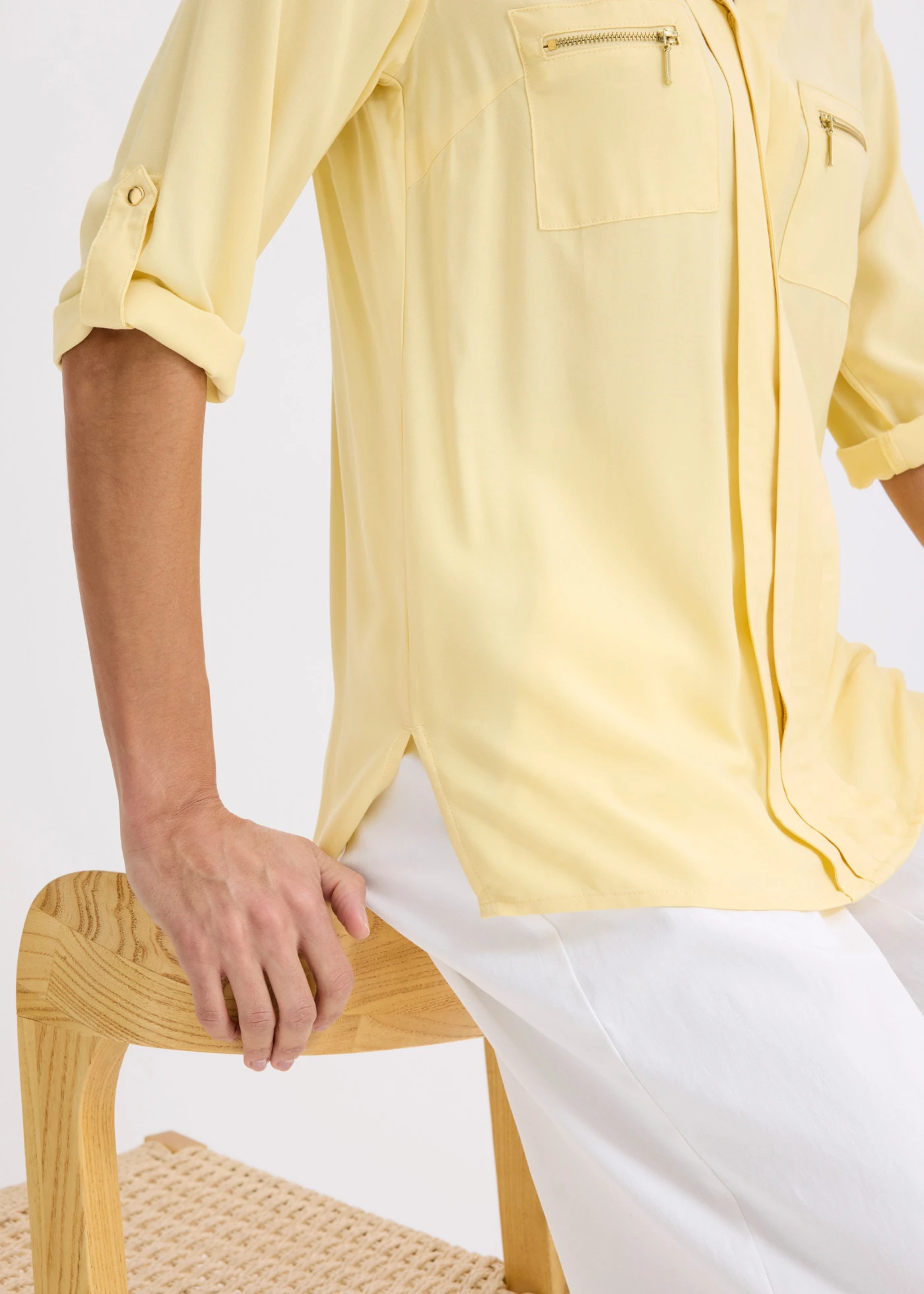 Blouse en viscose fluide • jaune pastel • Boutique bonprix