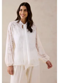 Bluză fără încheiere, cu broderie • ecru • magazin bonprix