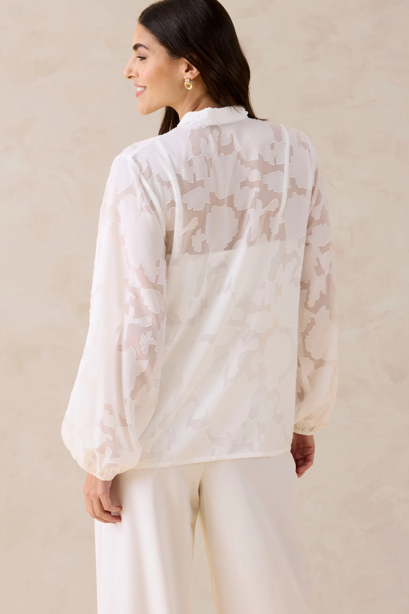 Blouse ample à broderies • ecru • Boutique bonprix