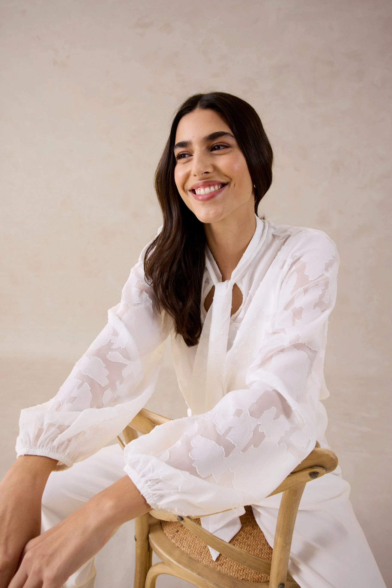 Blouse ample à broderies • ecru • Boutique bonprix