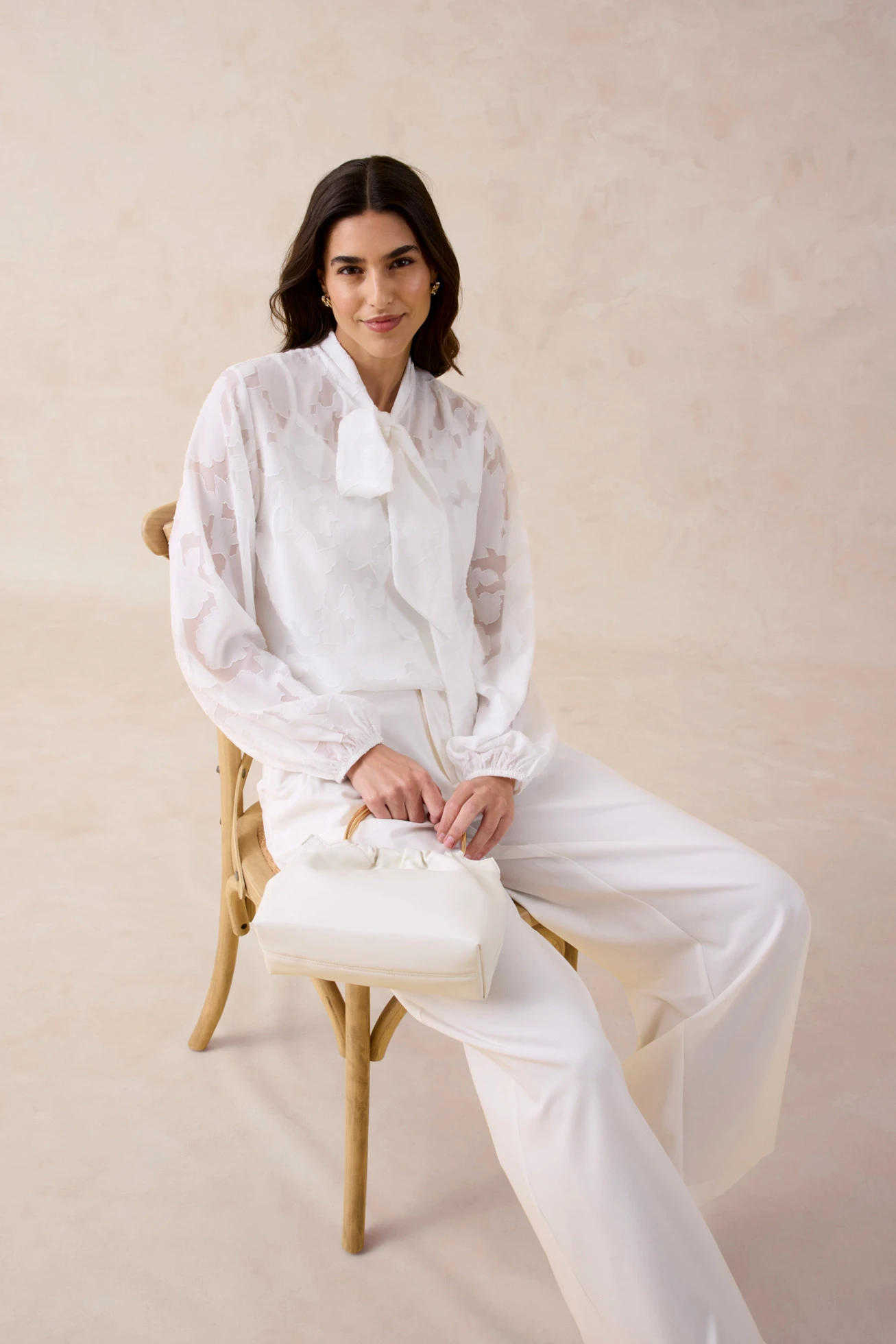 Blouse ample à broderies • ecru • Boutique bonprix