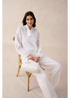 Bluză fără încheiere, cu broderie • ecru • magazin bonprix