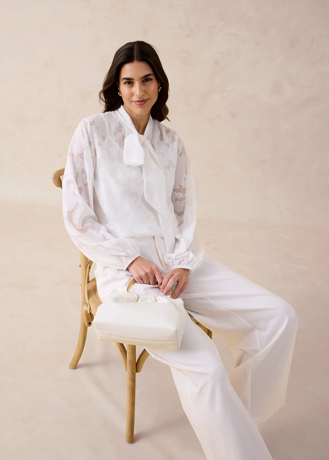 Blouse met borduursel • wolwit • product-page.page-title-suffix