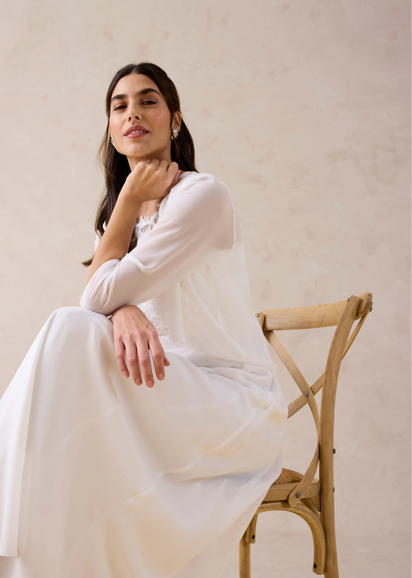 Boleró finom sifonból • gyajúfehér • bonprix áruház