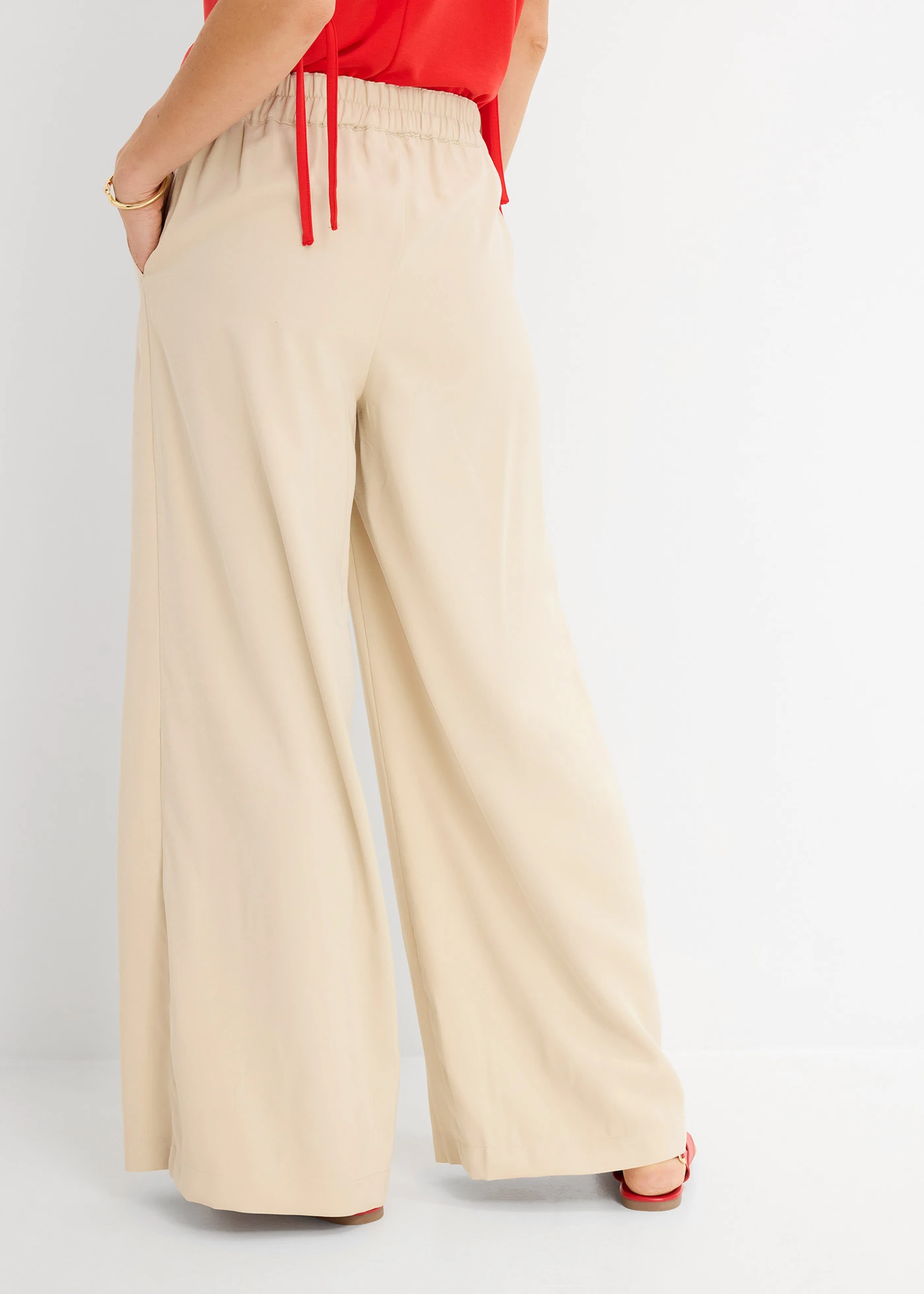 Palazzo broek in een viscosemix • lichtsand • bonprix online shop