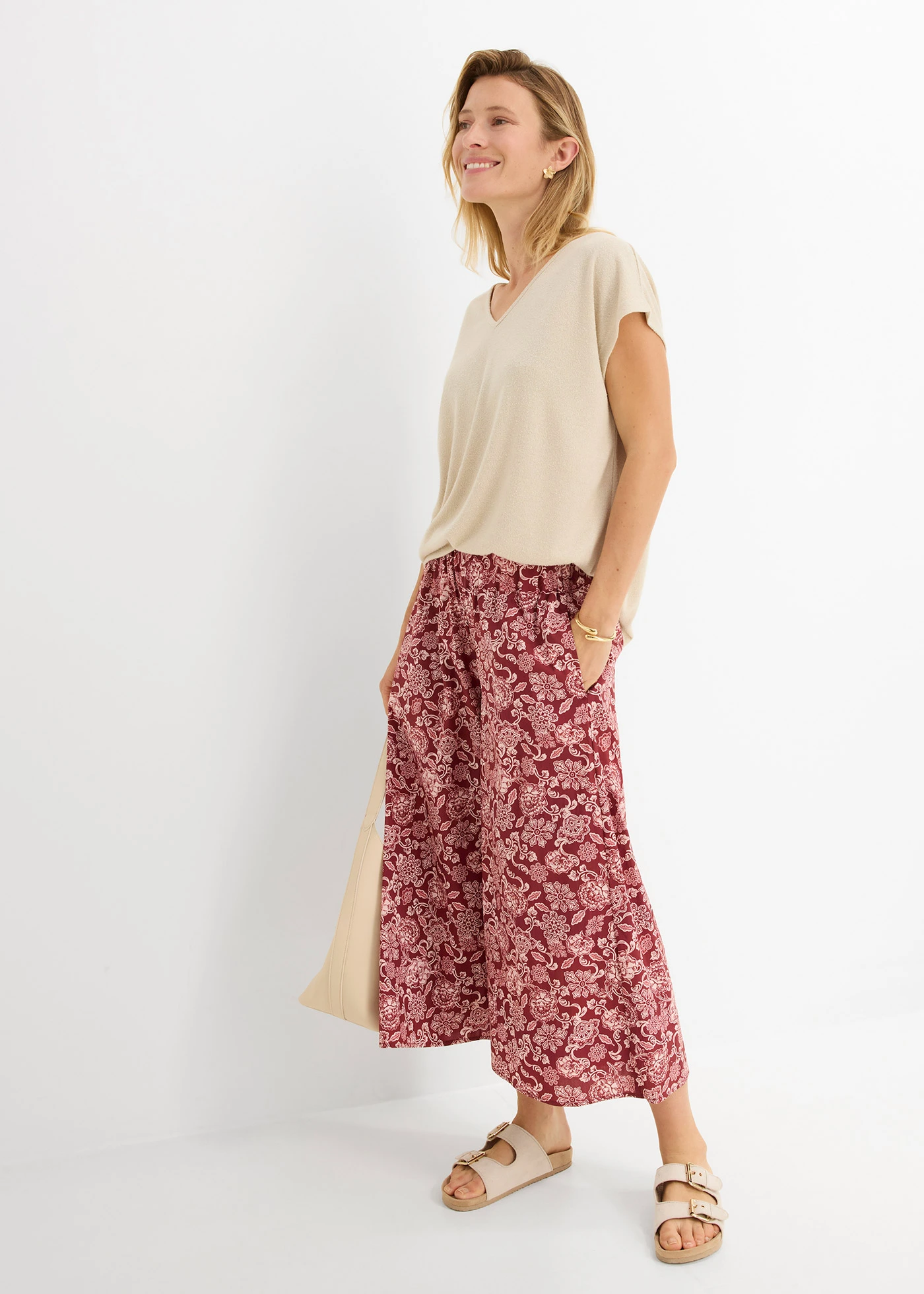 Koszulka oversize w optyce dzianiny • jasny piaskowy • sklep bonprix