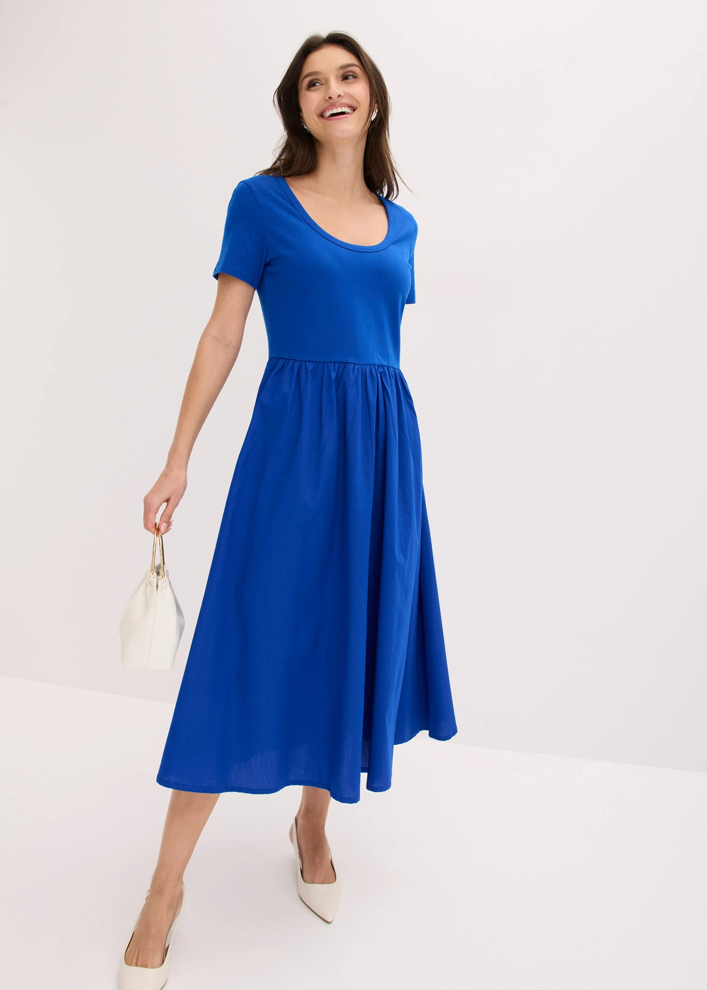 Jersey jurk met korte mouwen en zakken, van materiaalmix • kobaltblauw • bonprix online shop