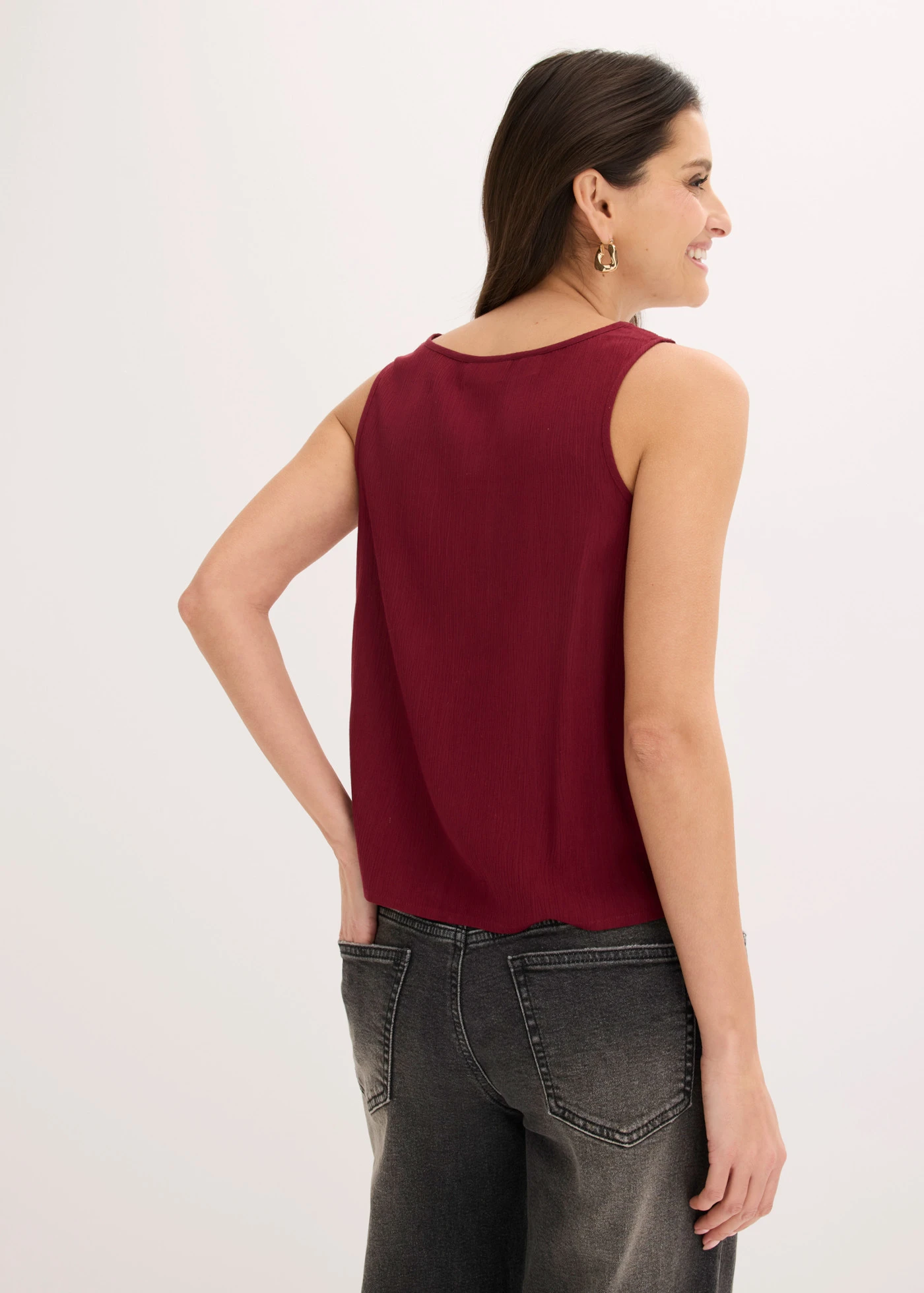 Top fluide en crépon texturé • rouge rubis • Boutique bonprix