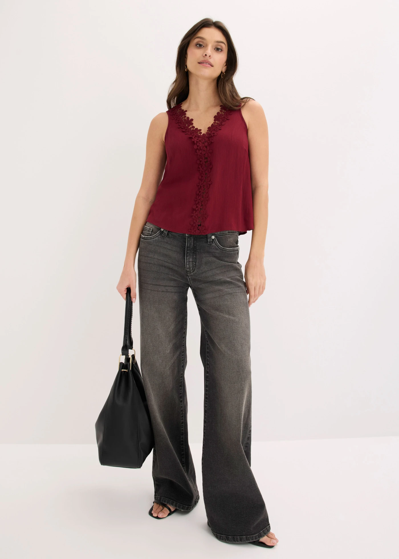 Top fluide en crépon texturé • rouge rubis • Boutique bonprix