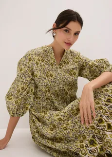 Robe midi en coton léger • blanc nacré/vert nature imprimé • Boutique bonprix