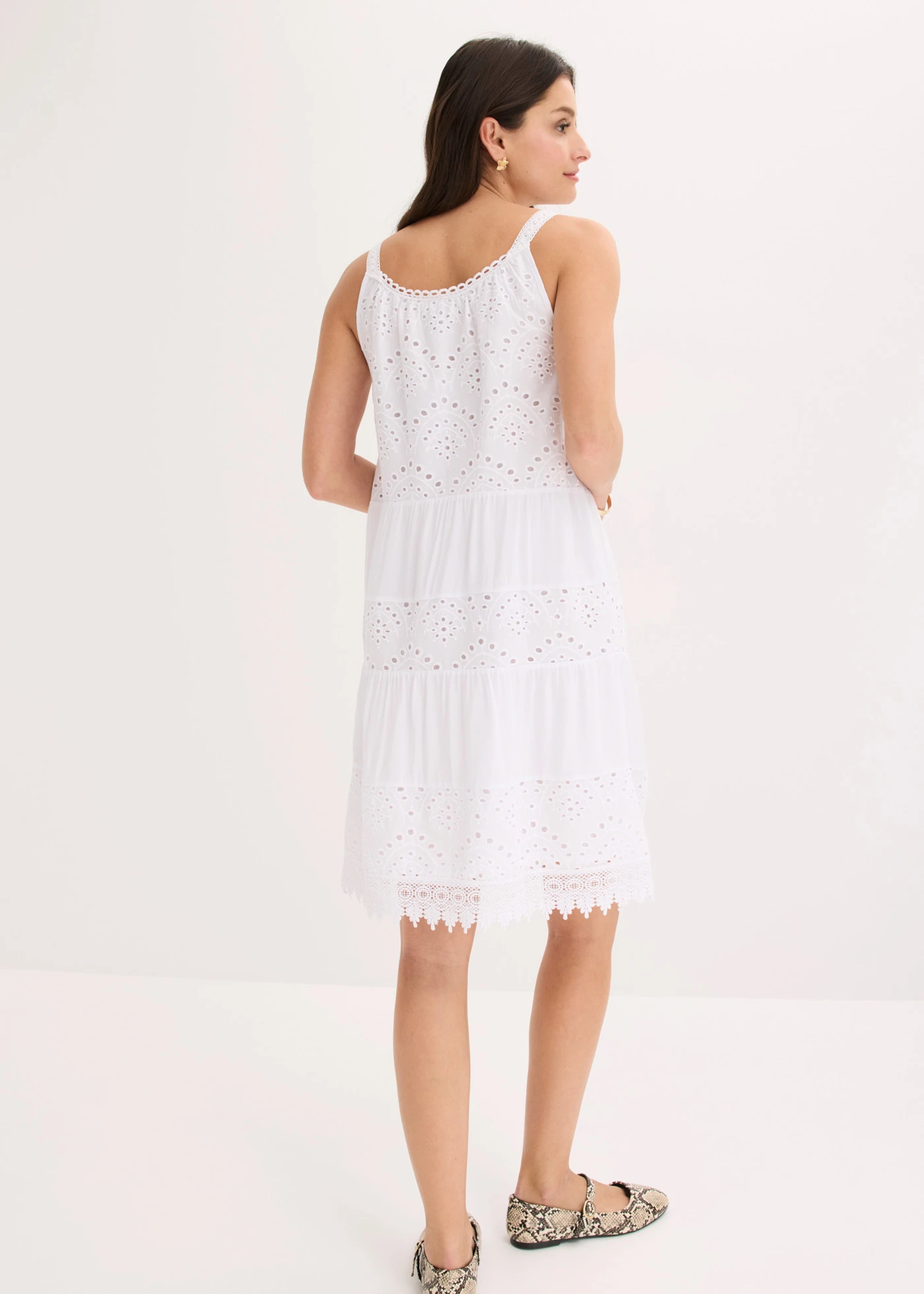 Rochie cu bretele cu dantelă, din viscoză • alb • magazin bonprix