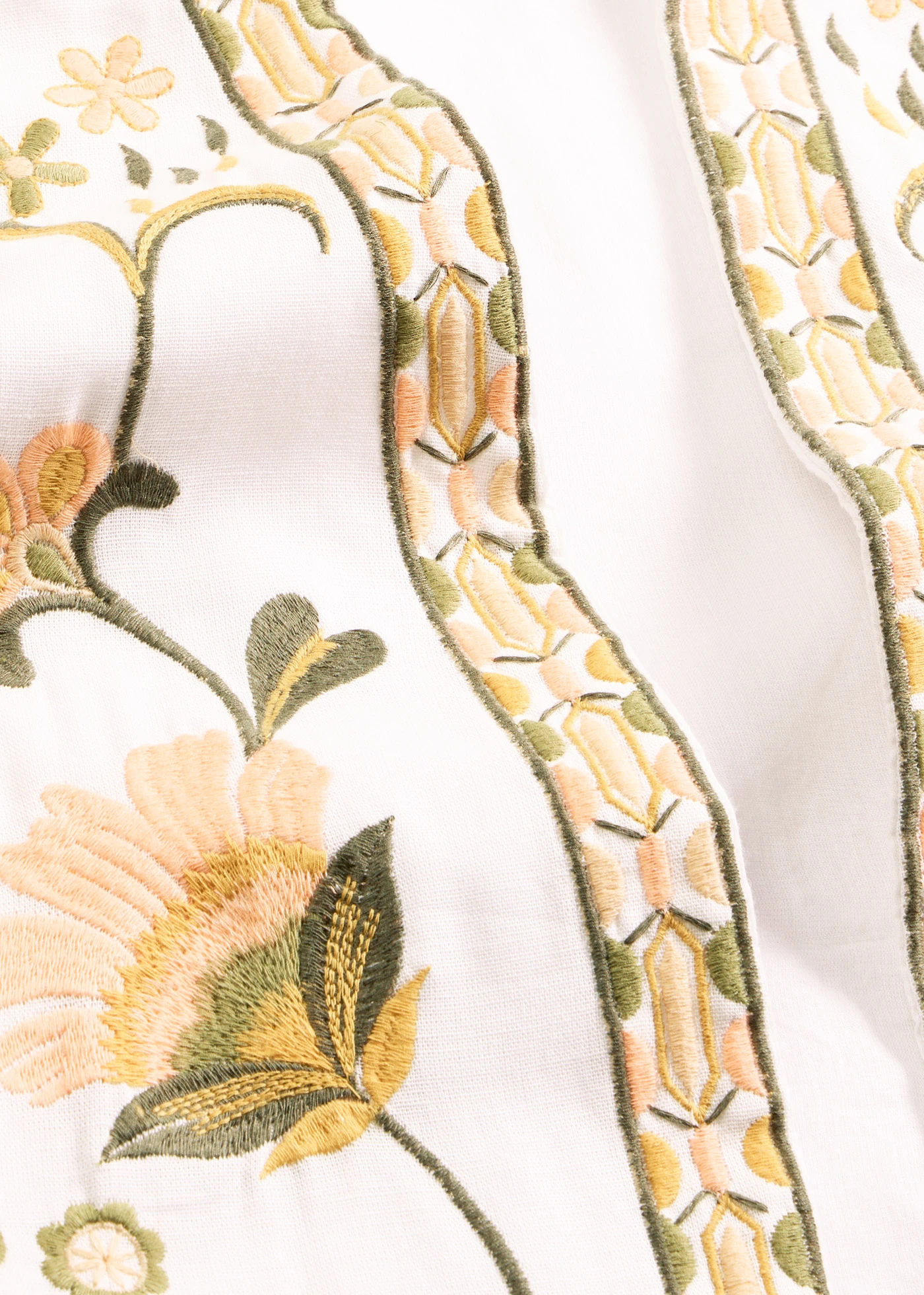 Gilet sans manches brodé • écru floral • Boutique bonprix