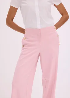 Pantalon large à pinces et boutons décoratifs • rose cendré • Boutique bonprix