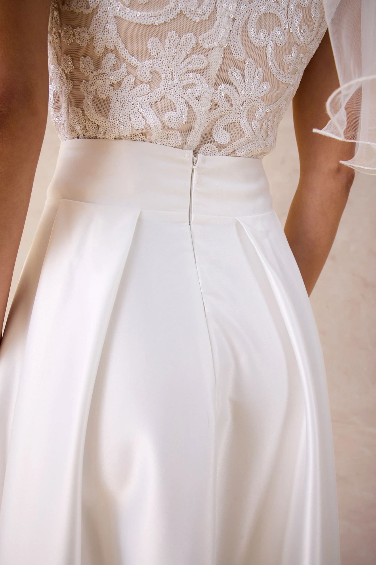 Jupe longue en satin brillant • ecru • Boutique bonprix