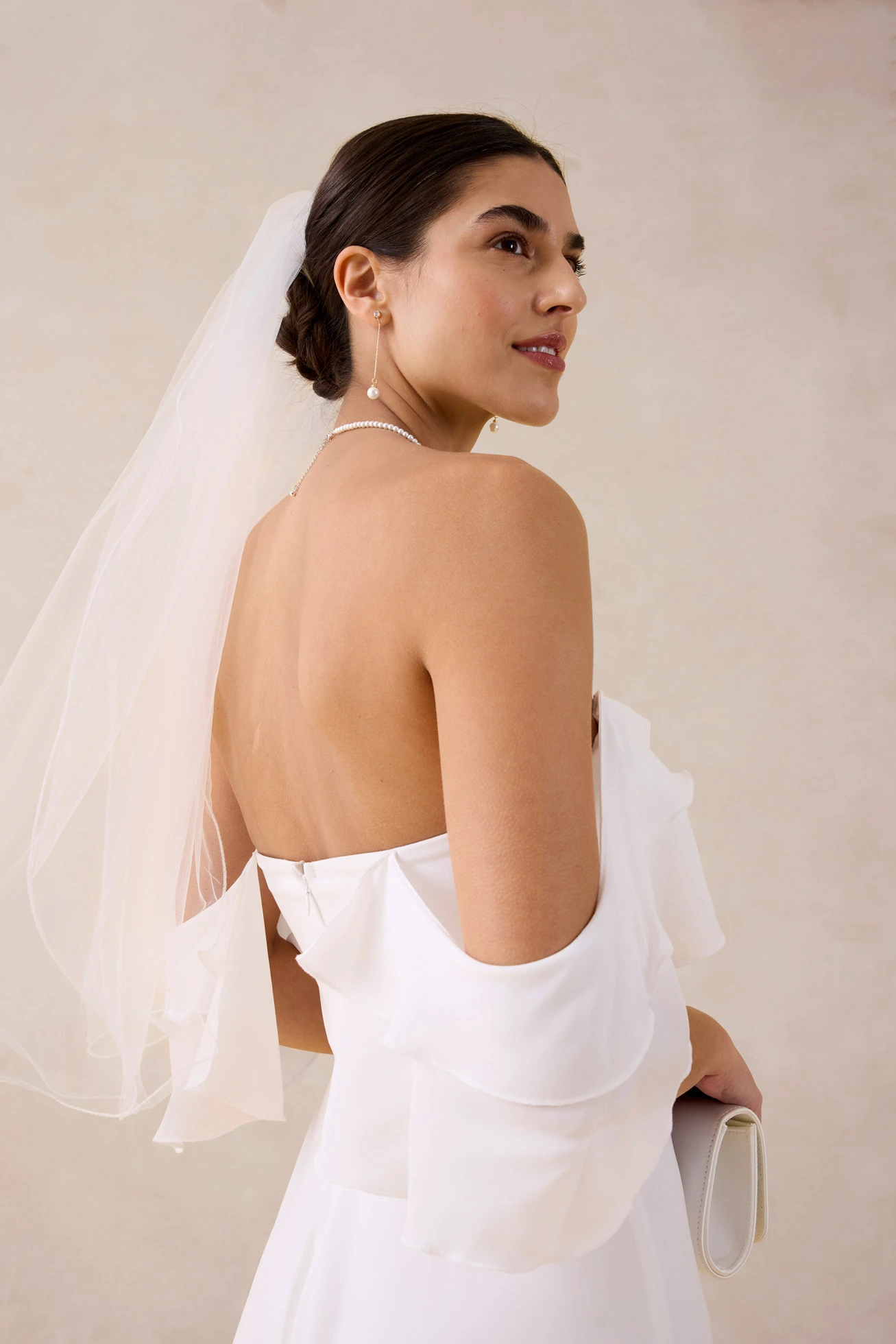 Trouwjurk van fijn chiffon met drapering • wolwit • bonprix online shop