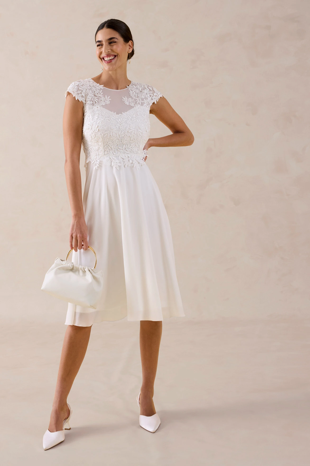 Rochie de mireasă cu dantelă • ecru • magazin bonprix