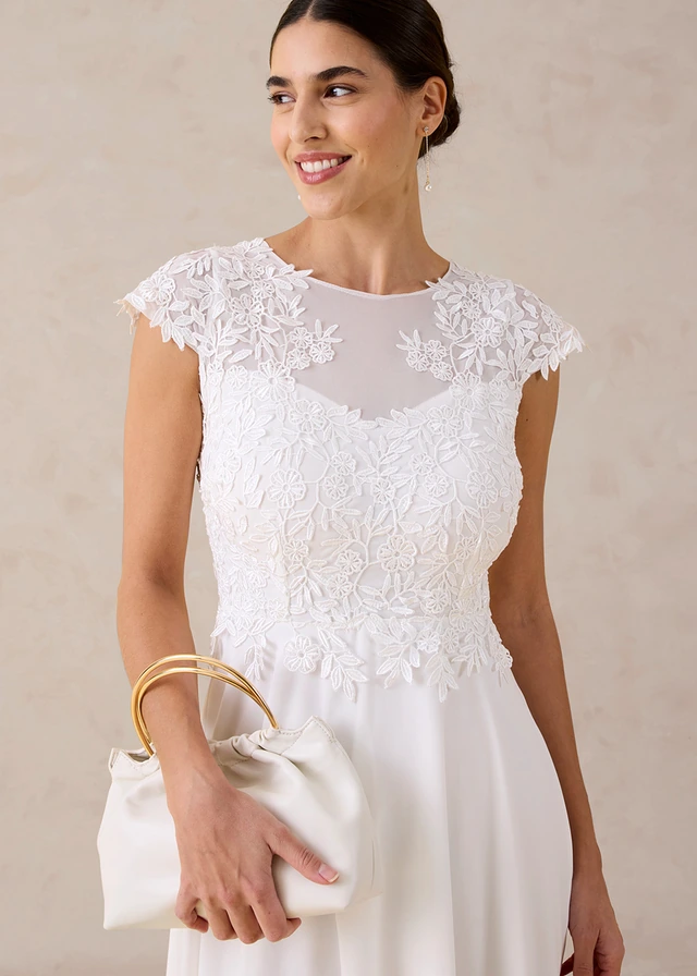 Robe de mariée avec dentelle • écru • product-page.page-title-suffix