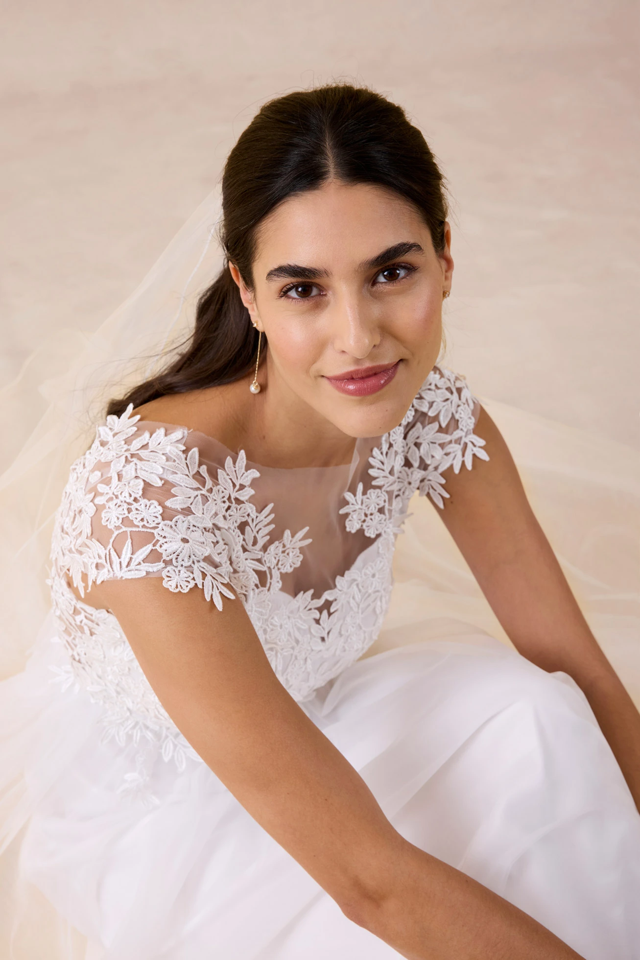 Trouwjurk van sierlijke tule met kant • wolwit • bonprix online shop