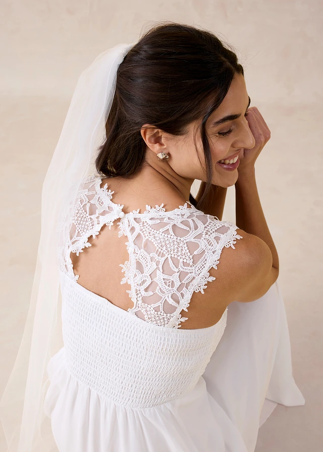 Robe de mariée avec dentelle • écru • product-page.page-title-suffix