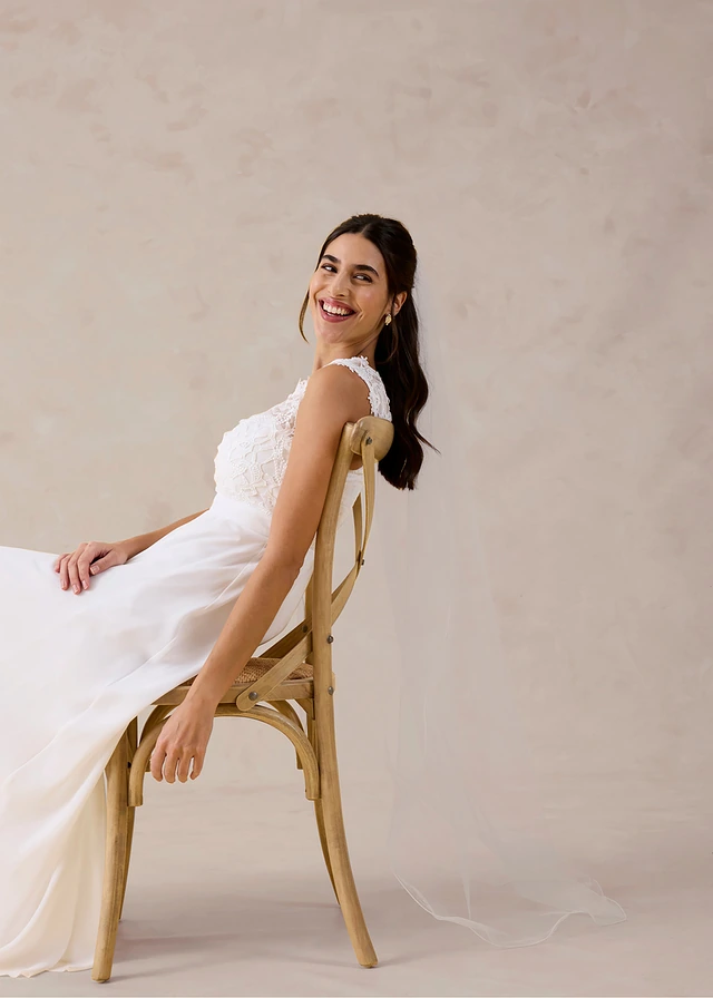 Robe de mariée avec dentelle • écru • product-page.page-title-suffix